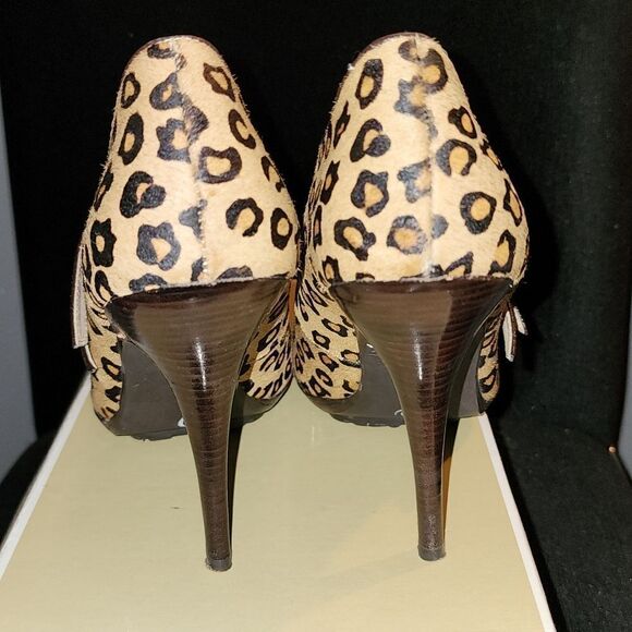 Micheal Kors Webster  - Picture 3 of 5